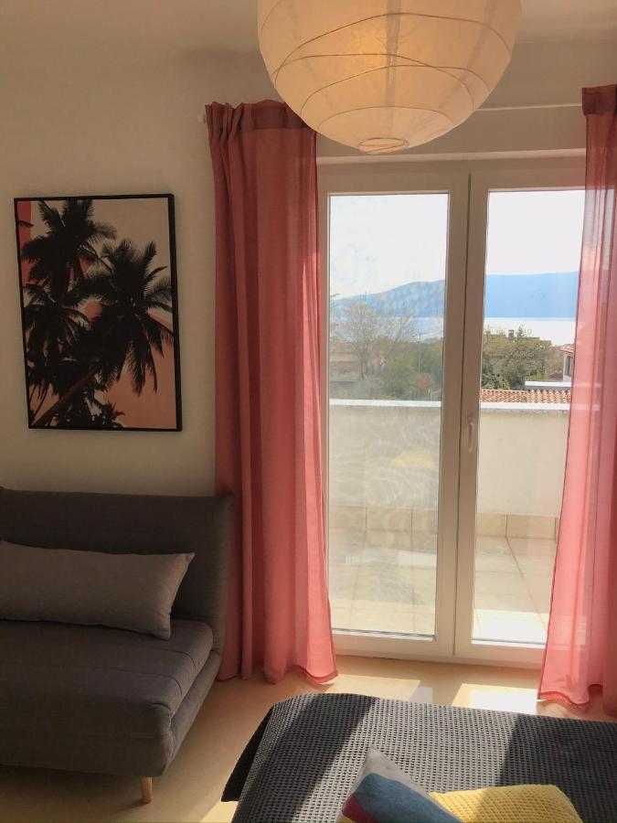 Apartments Renata Pinezići エクステリア 写真