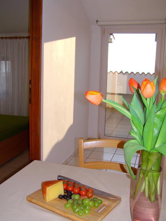 Apartments Renata Pinezići 部屋 写真